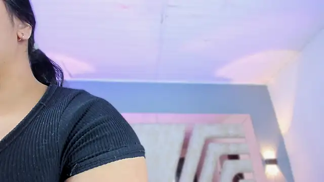 Snapshot of BellaBoobs_ chatting on February 13, 2026, 7:14 pm BellaBoobs online show from February 13, 2026, 7:14 pm