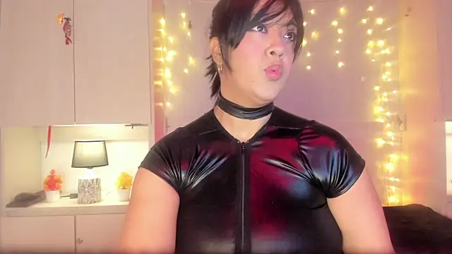 VickyRuiz  online show from April 25, 2026, 7:55 pm