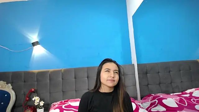 Snapshot of MeggannFoxx chatting on October 21, 2025, 2:49 pm MeggannFoxx online show from October 21, 2025, 2:49 pm