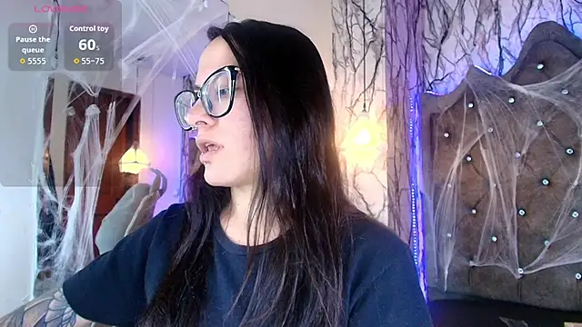 Zami Escobar of online show from October 24, 2025, 6:40 pm