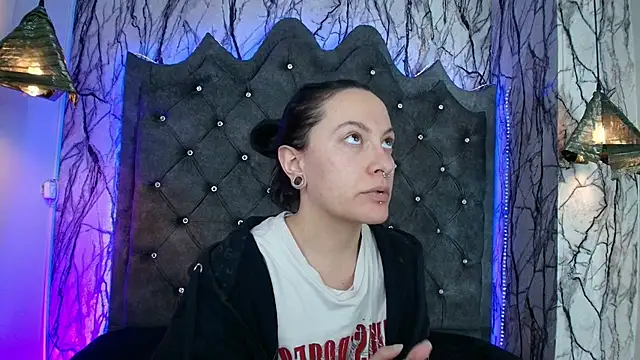 Zami Escobar of online show from September 18, 2025, 6:33 pm