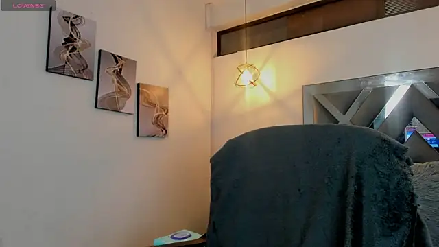 Candy Hott7 online show from October 3, 2025, 8:43 pm