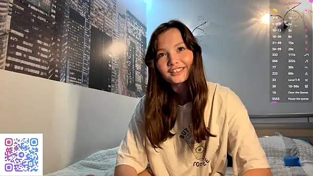 KiraVelvet online show from September 23, 2025, 7:15 am