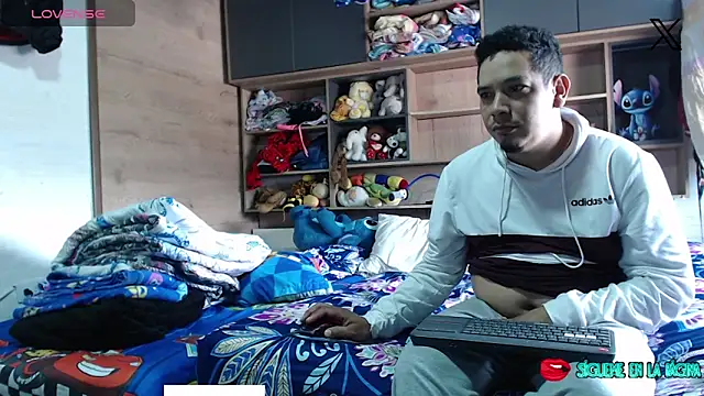 luisafe2025 online show from October 3, 2025, 1:56 pm