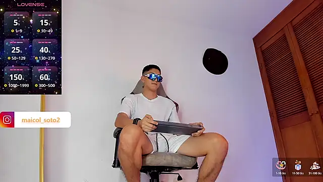 sotooliver3 online show from January 7, 2026, 10:26 pm