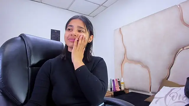 ScarletDoll online show from October 19, 2025, 2:47 am