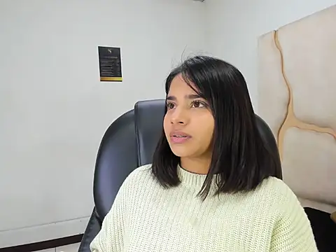 ScarletDoll online show from November 9, 2025, 3:21 am