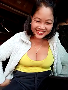 maycuc123 online show from December 23, 2025, 2:22 am