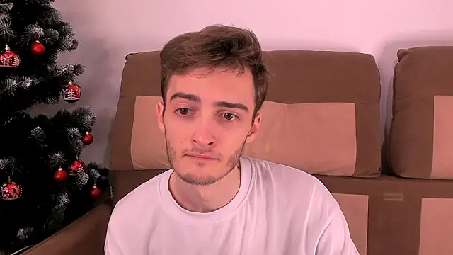 Snapshot of spider____man chatting on December 14, 2025, 4:34 pm spider man online show from December 14, 2025, 4:34 pm