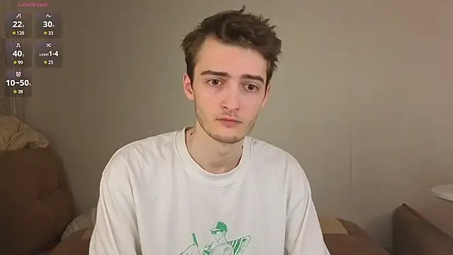 Snapshot of spider____man chatting on February 24, 2026, 3:46 pm spider man online show from February 24, 2026, 3:46 pm