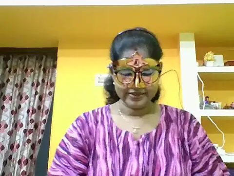 Snapshot of kavya1 chatting on October 28, 2025, 4:35 am kavya1 online show from October 28, 2025, 4:35 am