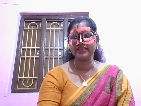 Snapshot of kavya1 chatting on November 5, 2025, 1:36 pm kavya1 online show from November 5, 2025, 1:36 pm