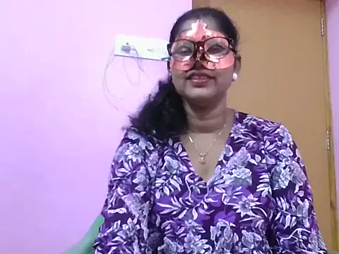 Snapshot of kavya1 chatting on November 3, 2025, 2:42 pm kavya1 online show from November 3, 2025, 2:42 pm