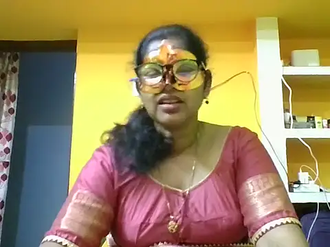 Snapshot of kavya1 chatting on September 18, 2025, 5:49 pm kavya1 online show from September 18, 2025, 5:49 pm