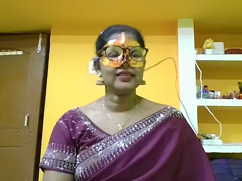 Snapshot of kavya1 chatting on October 25, 2025, 6:52 pm kavya1 online show from October 25, 2025, 6:52 pm