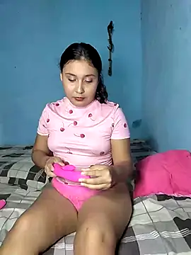 candybombomxh online show from September 16, 2025, 5:41 am