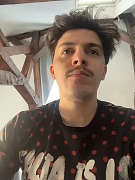 dock 75 online show from November 5, 2025, 1:14 pm