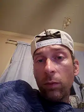 Snapshot of mresquared chatting on June 3, 2026, 6:47 am mresquared online show from June 3, 2026, 6:47 am