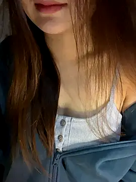 Hinne07 online show from December 21, 2025, 6:59 am