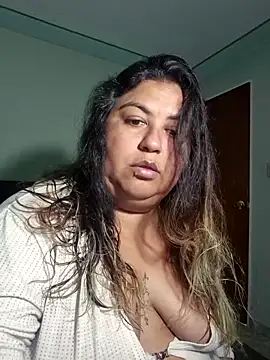 curvy diva  online show from March 9, 2026, 11:19 pm