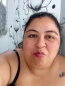 curvy diva  online show from January 10, 2026, 1:17 pm