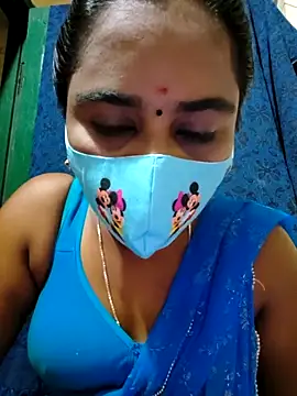 mini-queen online show from September 9, 2025, 10:57 am