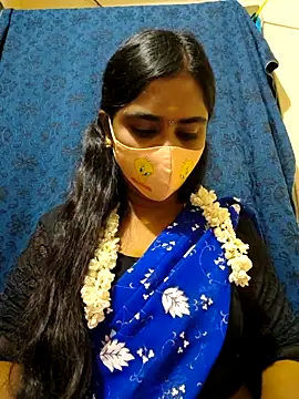 mini-queen online show from November 12, 2025, 8:29 am