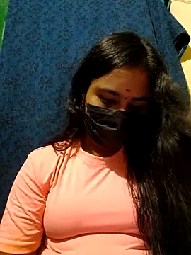 mini-queen online show from October 5, 2025, 11:56 am