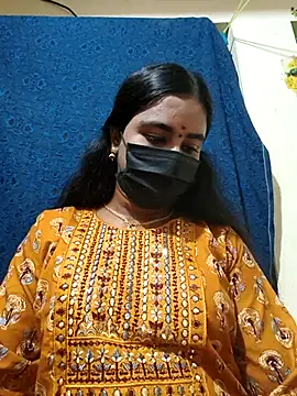 mini-queen online show from April 14, 2026, 12:54 pm