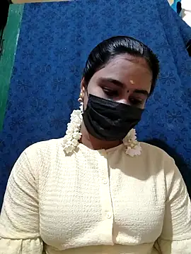 mini-queen online show from October 11, 2025, 7:31 am