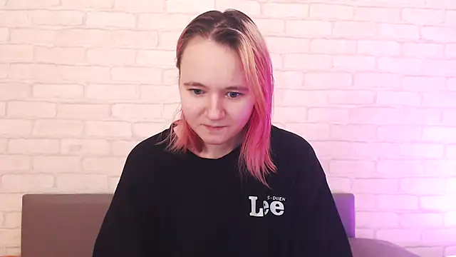 Ericha Stone online show from December 20, 2025, 1:19 am