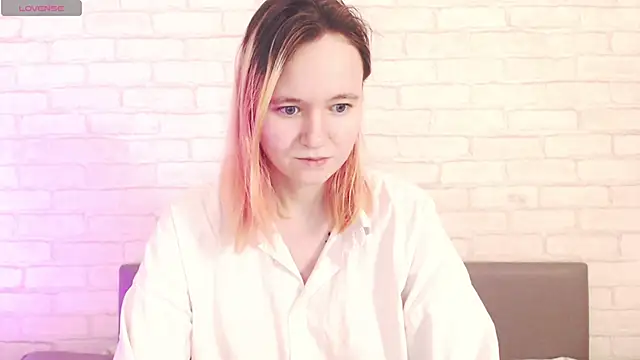 Ericha Stone online show from March 28, 2026, 1:50 am