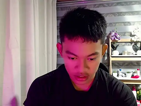 Snapshot of Make_your_ladyxx chatting on March 17, 2026, 12:52 pm Make your ladyxx online show from March 17, 2026, 12:52 pm