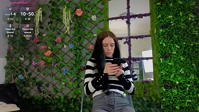 Snapshot of baby_nyco chatting on October 16, 2025, 4:37 pm baby nyco online show from October 16, 2025, 4:37 pm