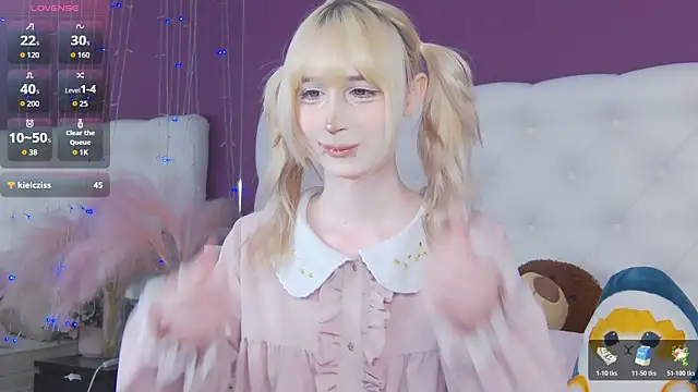 cutetomie online show from April 7, 2026, 9:27 pm