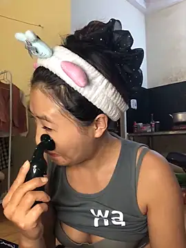 Snapshot of LiLy-0477 chatting on October 19, 2025, 4:10 pm LiLy-0477 online show from October 19, 2025, 4:10 pm