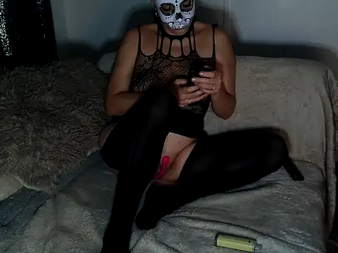 1AngelBleak1 online show from September 17, 2025, 11:40 pm