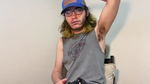 Snapshot of zacthefeetguy chatting on February 11, 2026, 11:04 pm zacthefeetguy online show from February 11, 2026, 11:04 pm