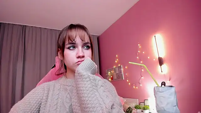 Jamie Chung online show from November 23, 2025, 1:04 am