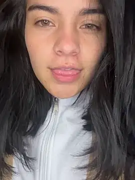 blinkiii  online show from November 12, 2025, 1:43 am