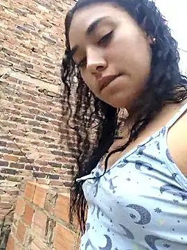 AmberGold- online show from December 2, 2025, 10:11 pm