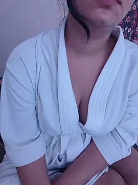 Dimple sexxy online show from May 30, 2026, 6:31 am