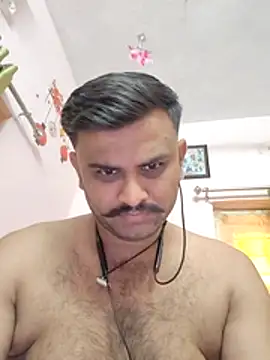 Frvgggghh online show from November 11, 2025, 8:42 am