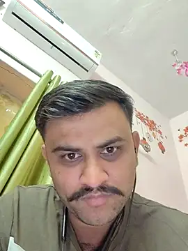 Frvgggghh online show from November 18, 2025, 10:40 am