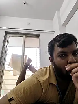 vinay smalldick online show from July 2, 2026, 3:34 am