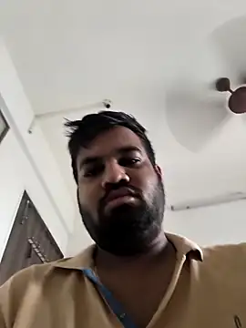 vinay smalldick online show from November 25, 2025, 2:12 am