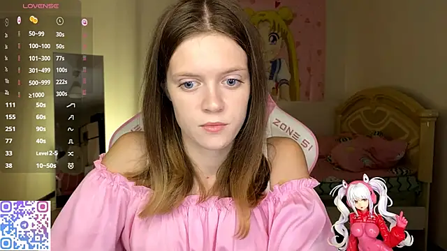 Snapshot of VibeQueenLucy chatting on October 19, 2025, 2:20 pm VibeQueenLucy online show from October 19, 2025, 2:20 pm