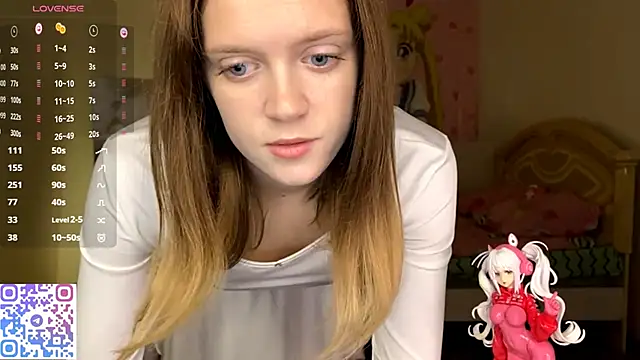 Snapshot of VibeQueenLucy chatting on October 21, 2025, 2:16 pm VibeQueenLucy online show from October 21, 2025, 2:16 pm