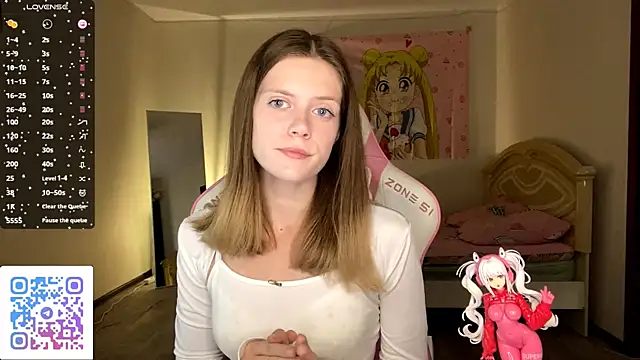 Snapshot of VibeQueenLucy chatting on October 7, 2025, 3:24 pm VibeQueenLucy online show from October 7, 2025, 3:24 pm