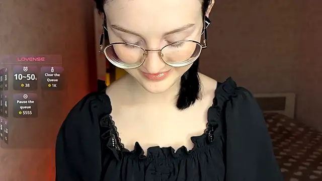 Snapshot of FakeLamb chatting on February 6, 2026, 9:33 pm FakeLamb online show from February 6, 2026, 9:33 pm